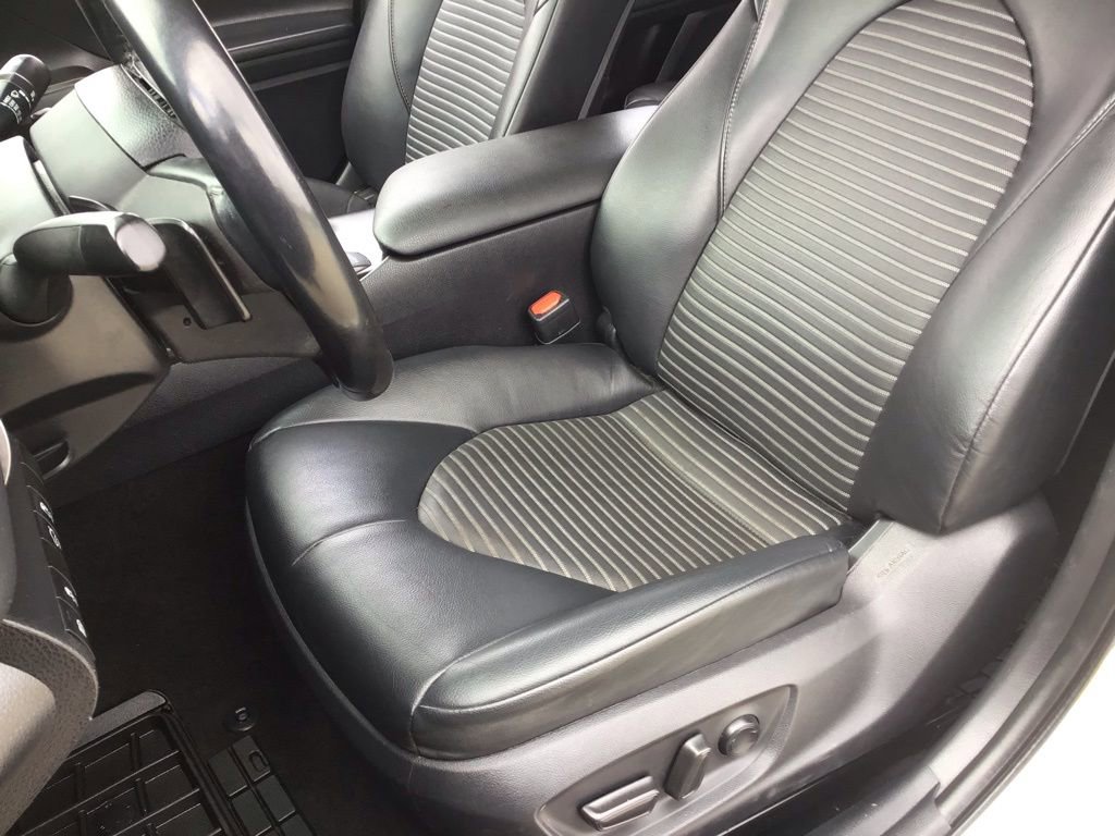 Used 2021 Toyota Camry SE image 8