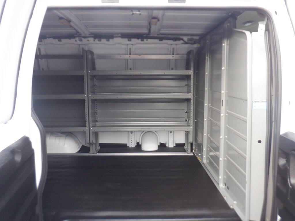 Used 2023 GMC Savana 2500 w/ Driver Convenience Package image 11