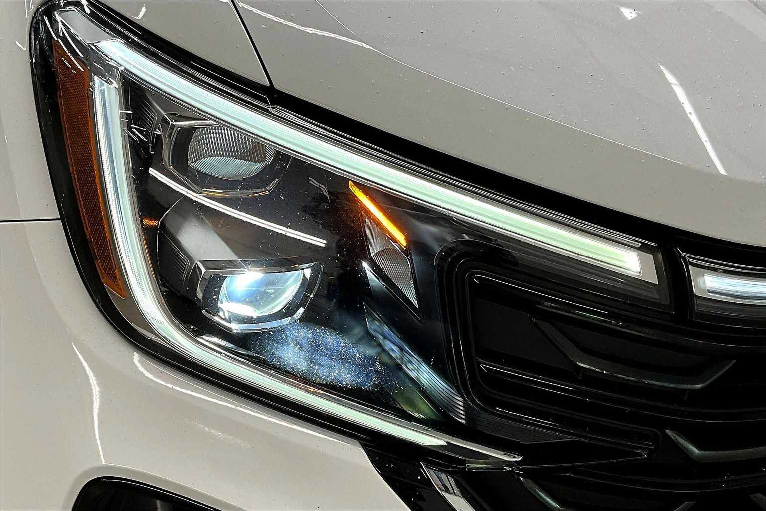 Used 2024 Volkswagen Atlas Cross Sport SE image 30