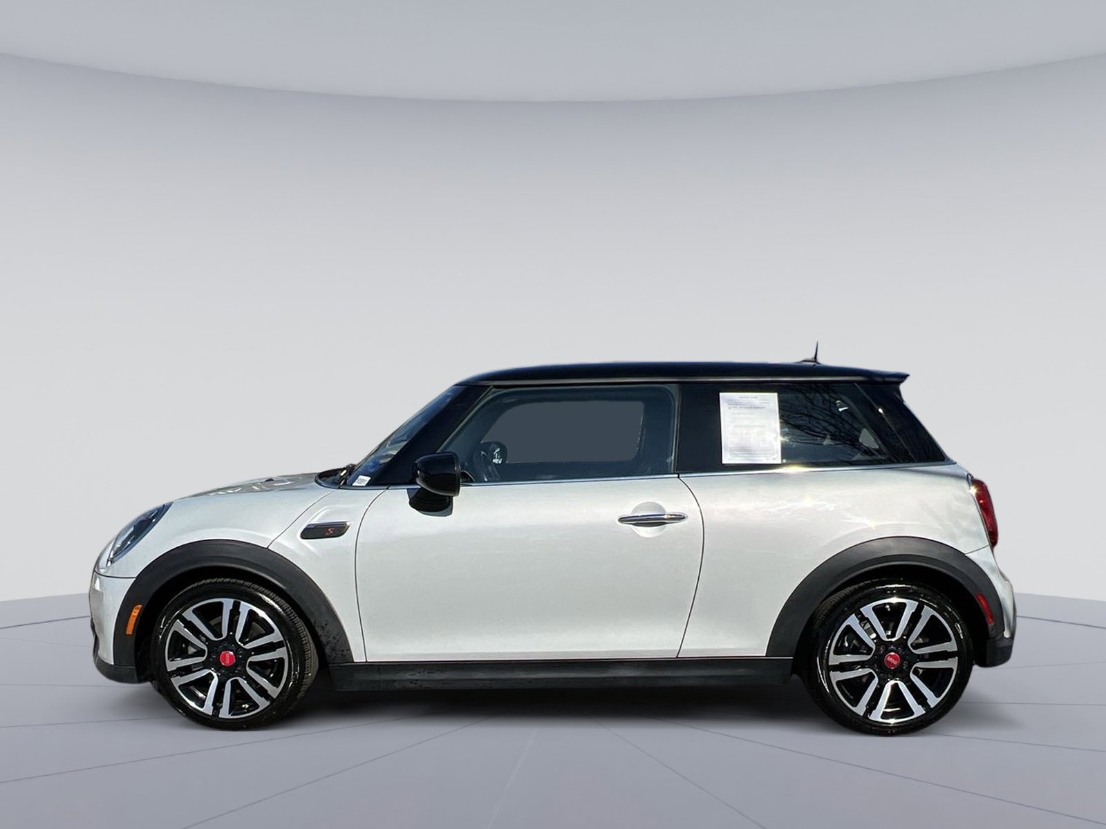 Used 2022 MINI Cooper S image 2