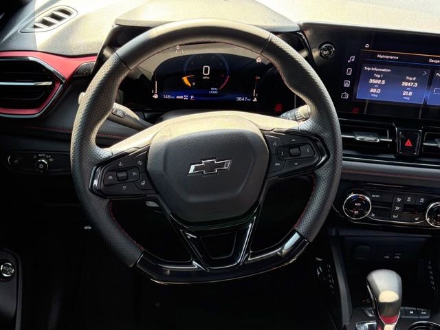 Used 2025 Chevrolet TrailBlazer RS w/ Convenience Package AWD/4WD image 34