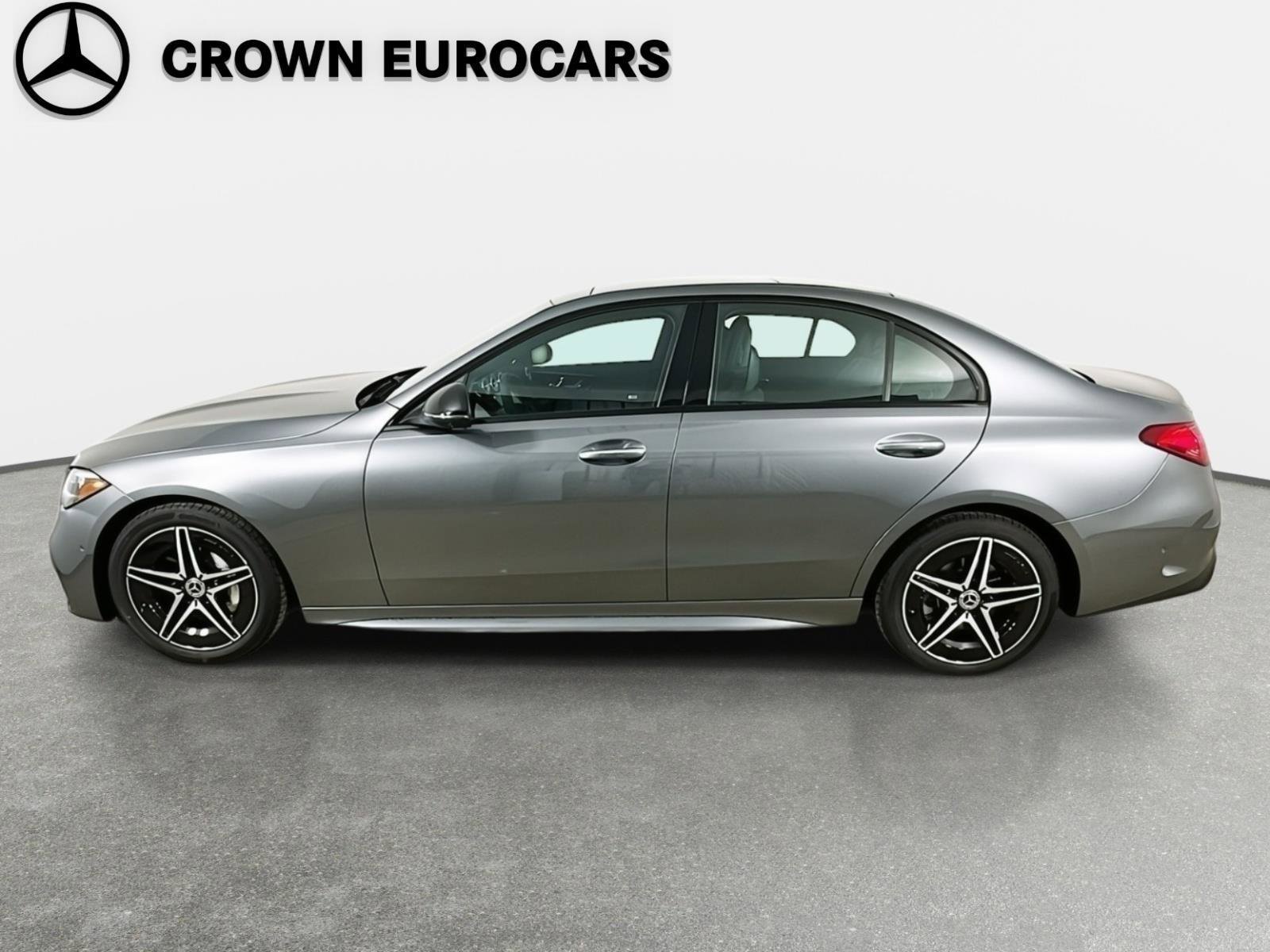 Used 2025 Mercedes-Benz C 300 4MATIC Sedan image 4