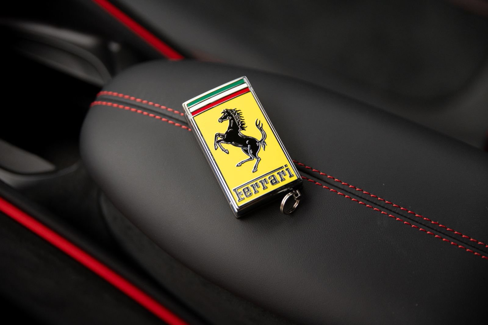 Used 2026 Ferrari Roma Spider RWD image 36