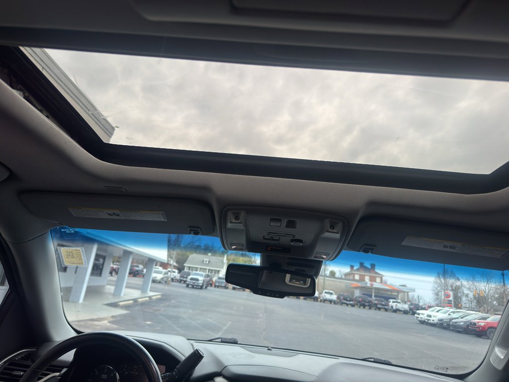 Used 2019 GMC Yukon XL Denali w/ Denali Ultimate Package image 19