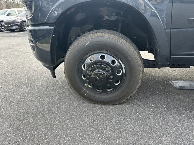 New 2026 RAM 3500 Limited image 11