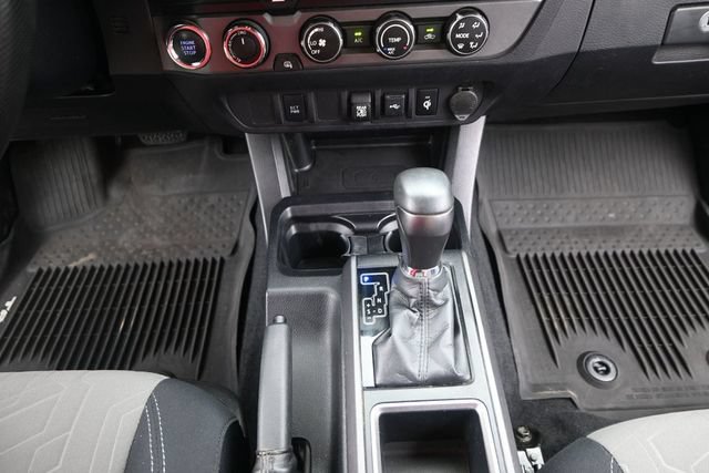 Used 2020 Toyota Tacoma TRD Sport AWD/4WD image 10