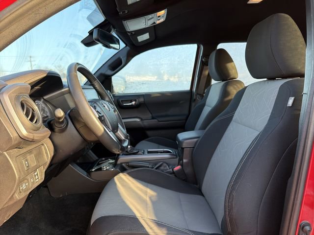 Used 2023 Toyota Tacoma TRD Off-Road image 11