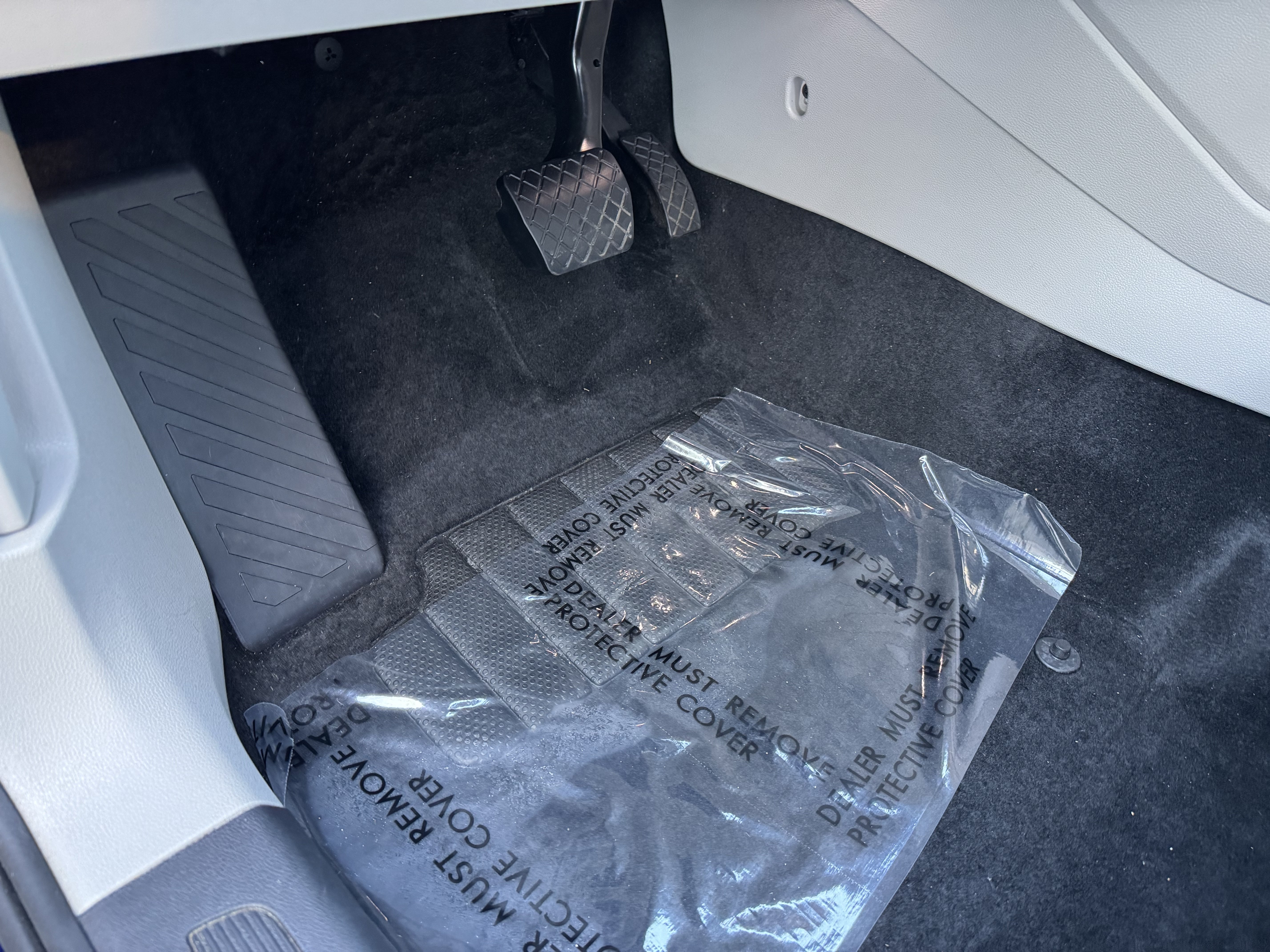 Certified 2024 Volkswagen Tiguan SE FWD image 18