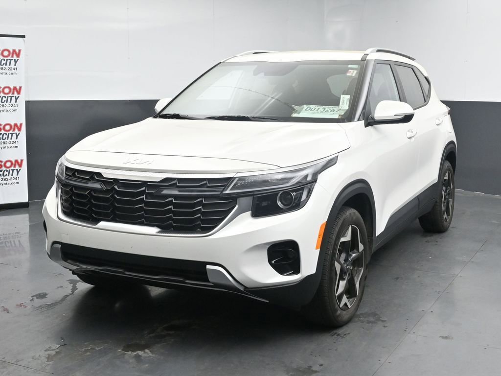 Used 2025 Kia Seltos S image 4