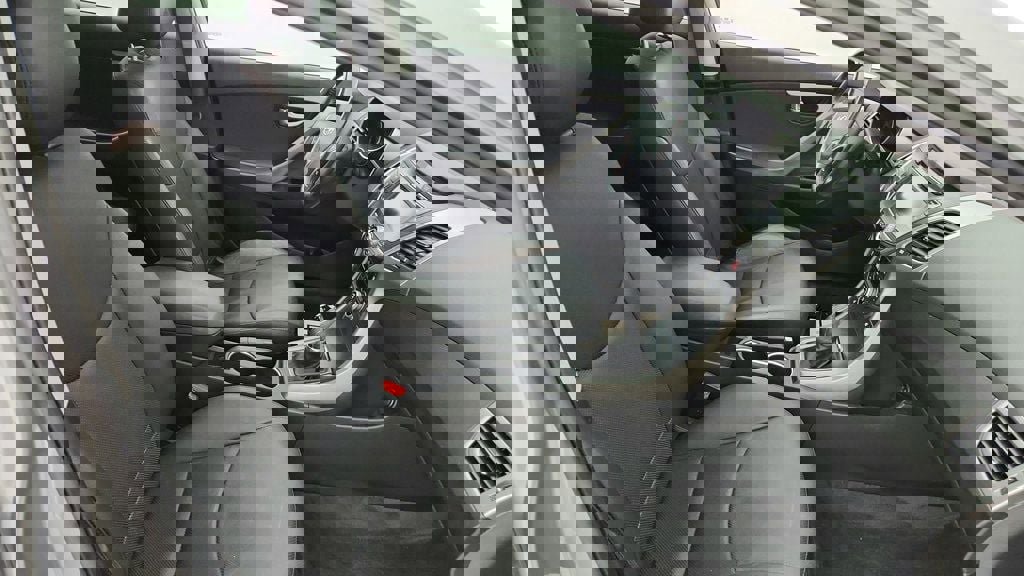 Used 2015 Hyundai Elantra Limited w/ Option Group 05 image 25