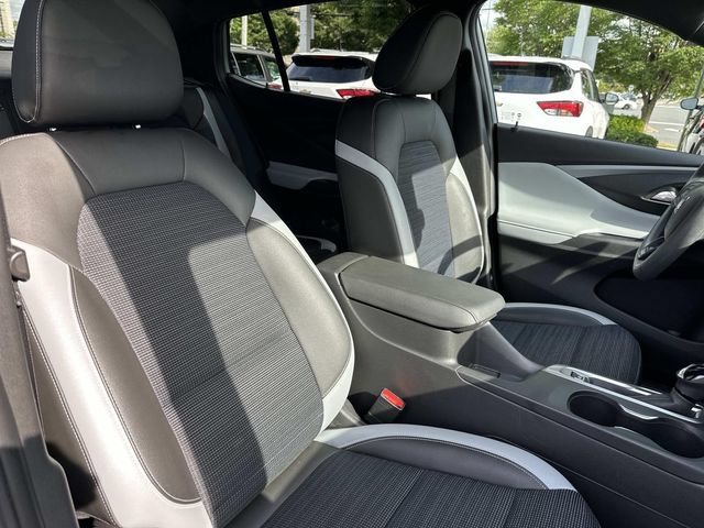 Used 2024 Buick Envista Preferred w/ Advanced Safety Package FWD image 11