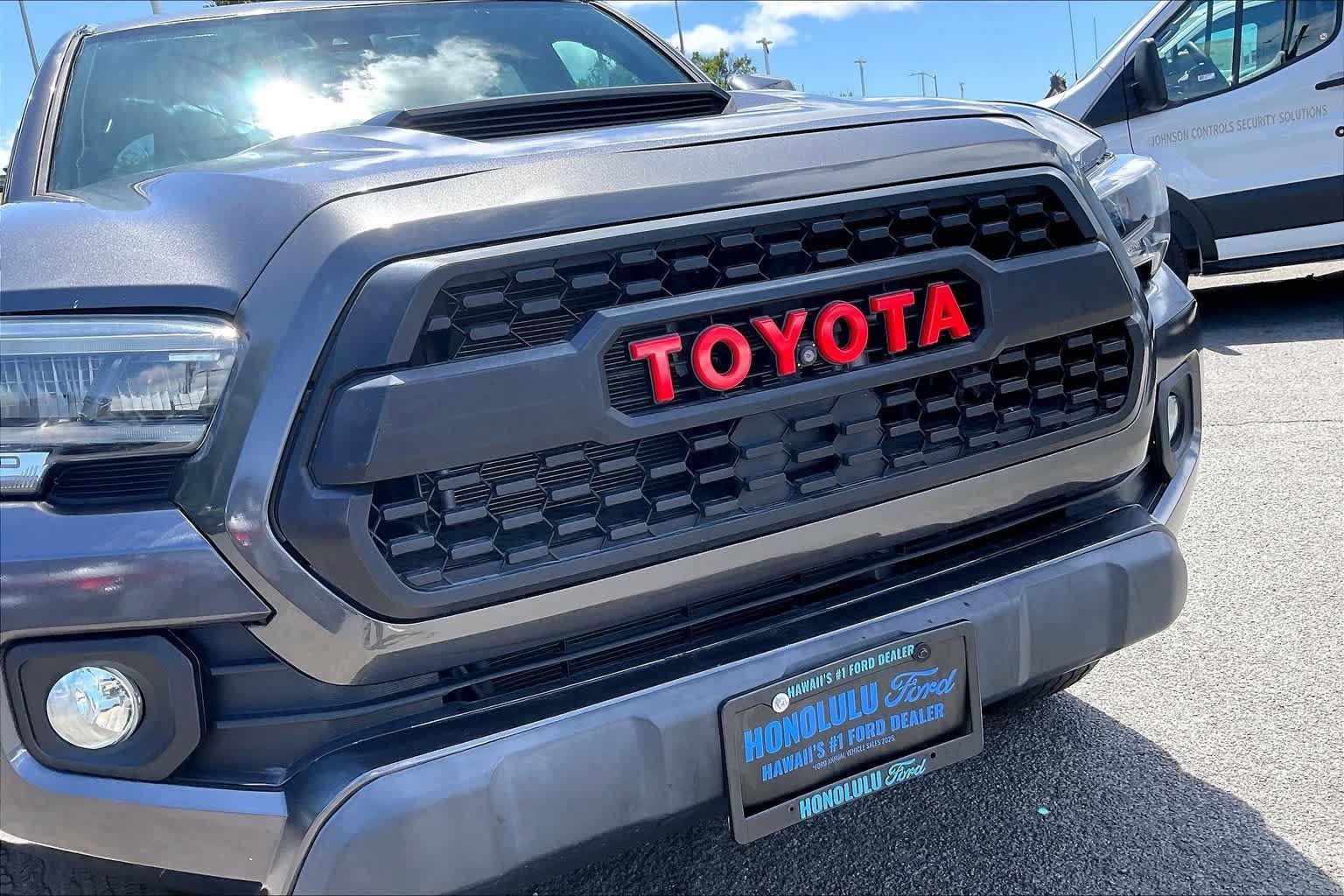 Used 2020 Toyota Tacoma TRD Pro AWD/4WD image 33