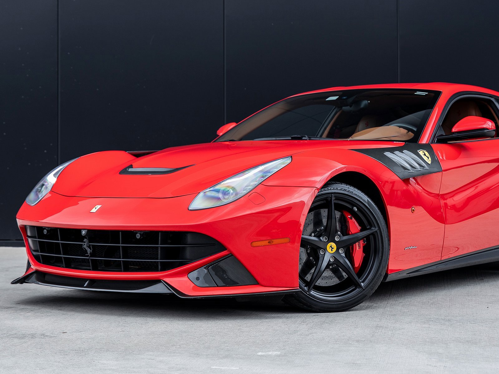 Used 2014 Ferrari F12 Berlinetta image 3