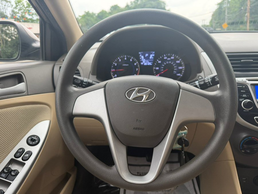 Used 2014 Hyundai Accent GLS FWD image 24