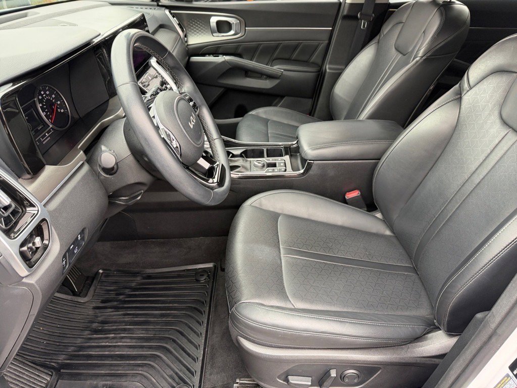 Used 2022 Kia Sorento SX image 10