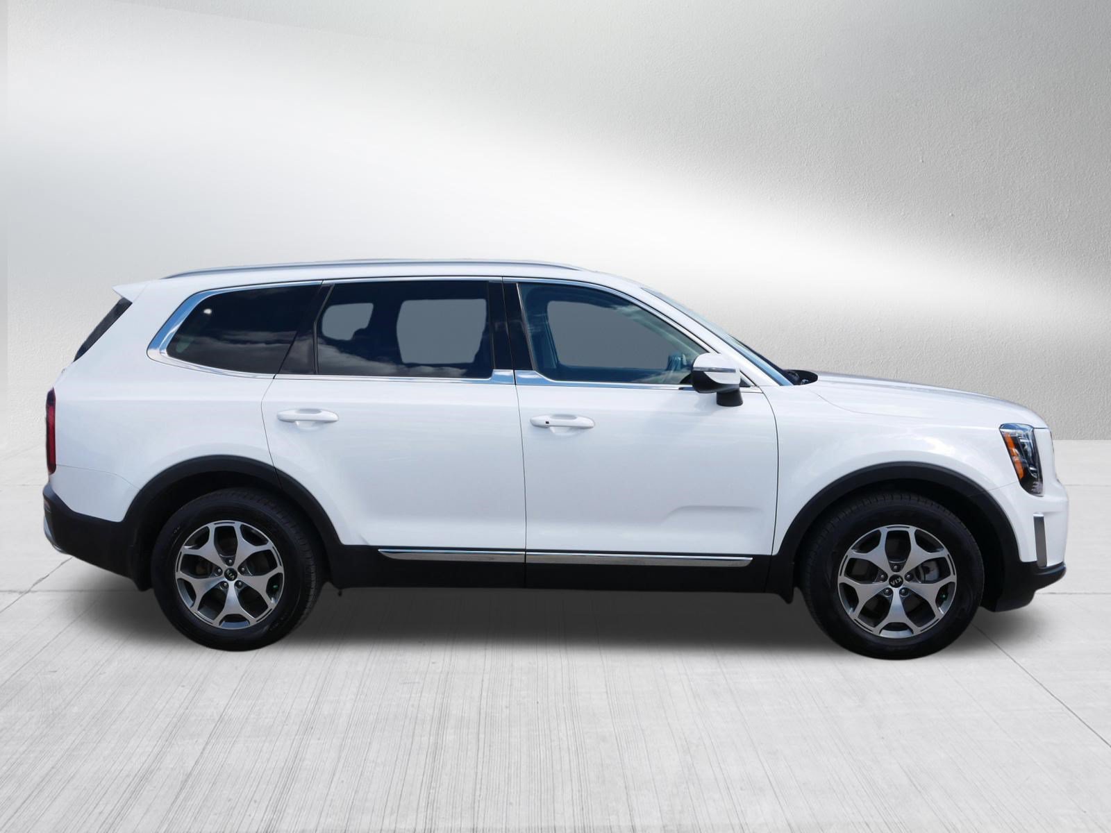 Used 2020 Kia Telluride EX AWD/4WD image 8