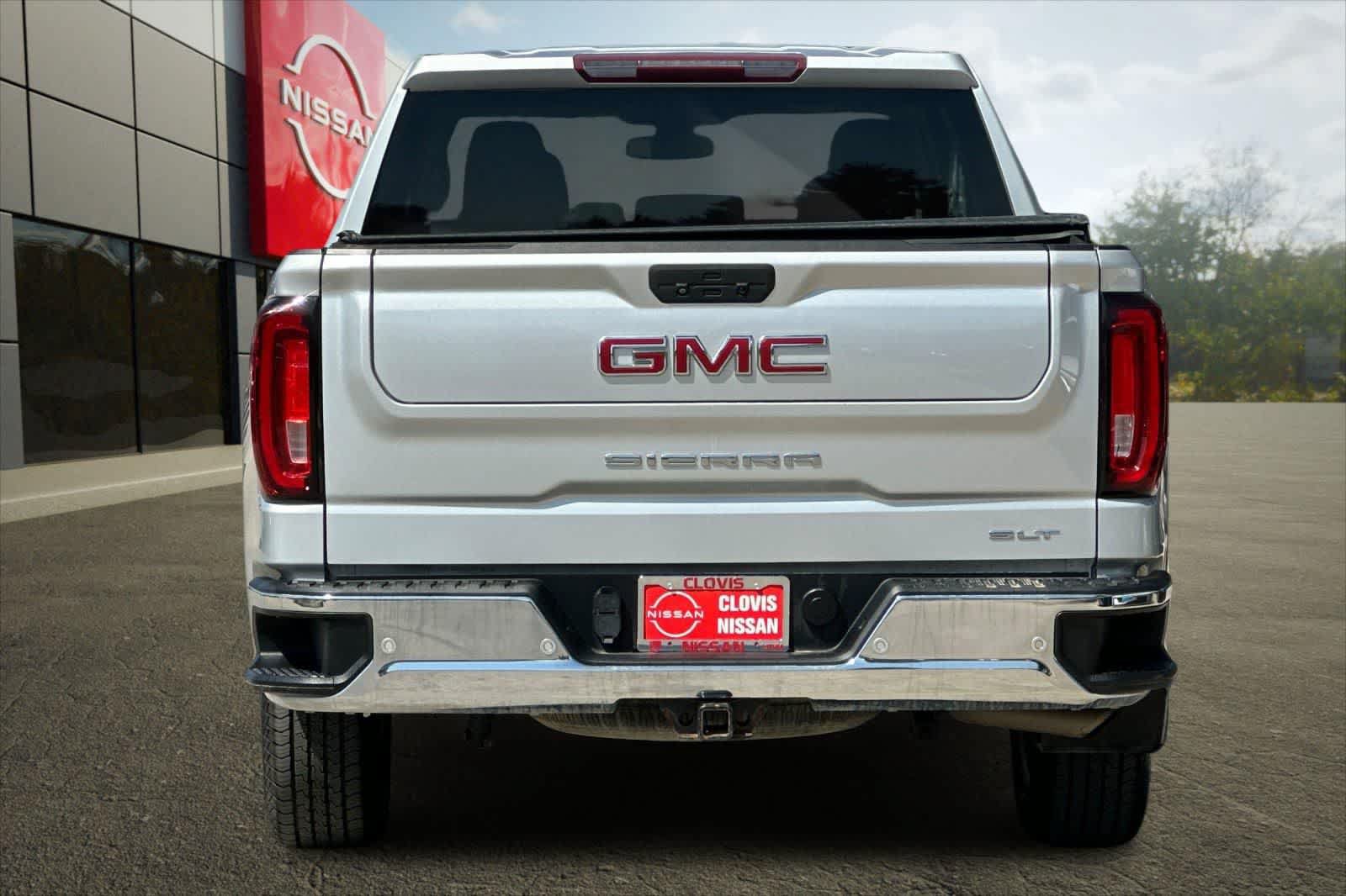 Used 2019 GMC Sierra 1500 SLT w/ Driver Alert Package I AWD/4WD image 8