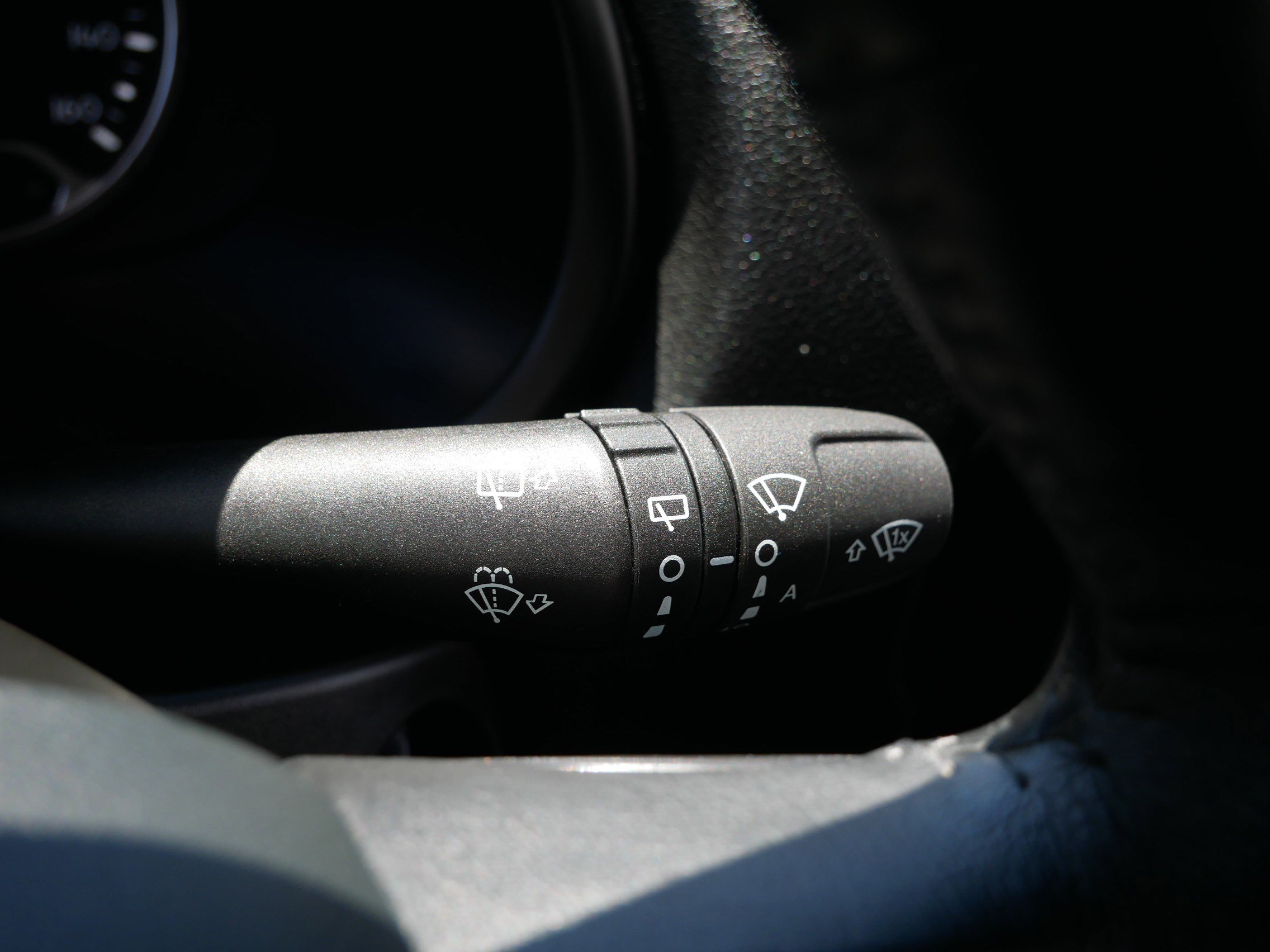 Used 2023 Jeep Renegade Limited AWD/4WD image 29