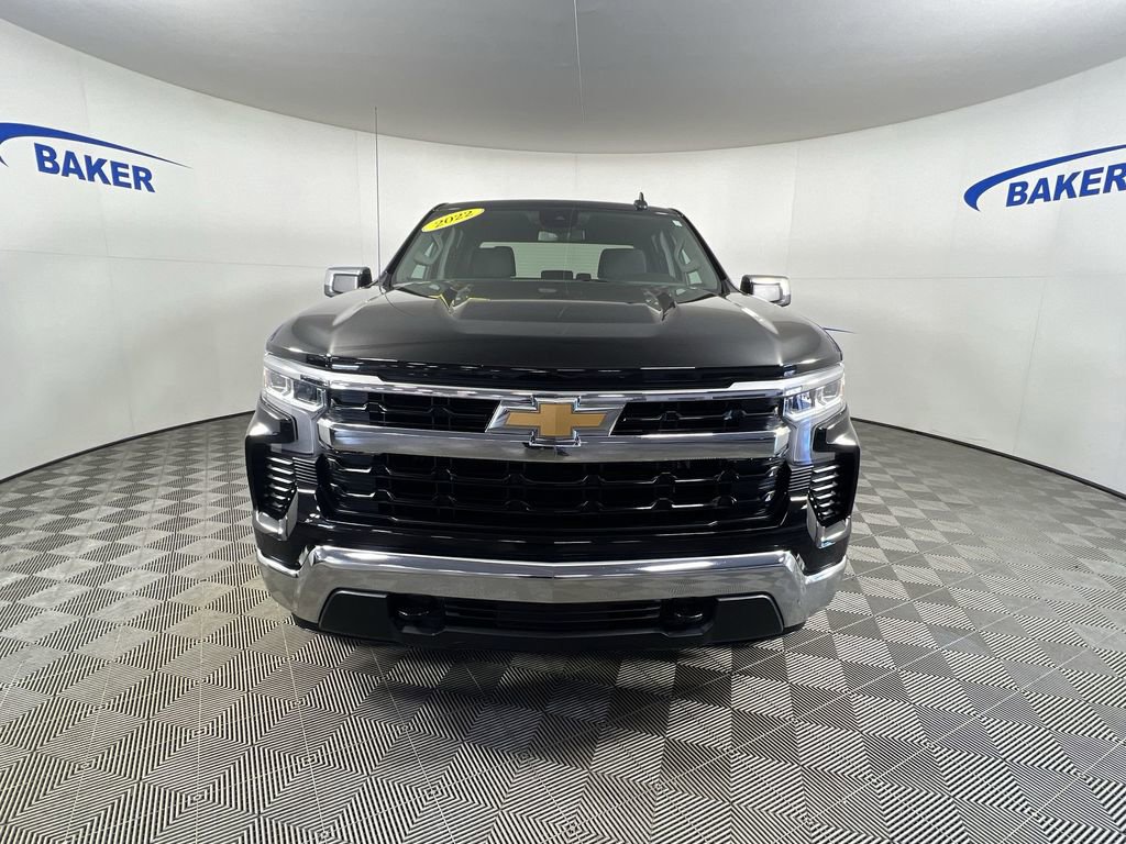 Certified 2022 Chevrolet Silverado 1500 LT AWD/4WD image 3