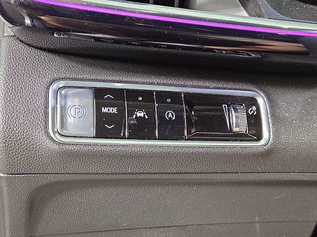 Used 2024 Buick Envision Preferred AWD/4WD image 31