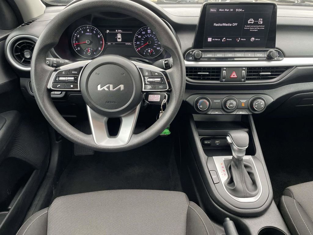 Used 2024 Kia Forte LXS FWD image 9