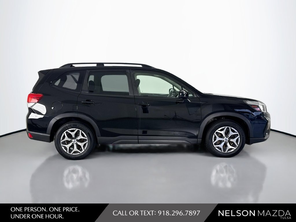Used 2020 Subaru Forester Premium AWD/4WD image 8