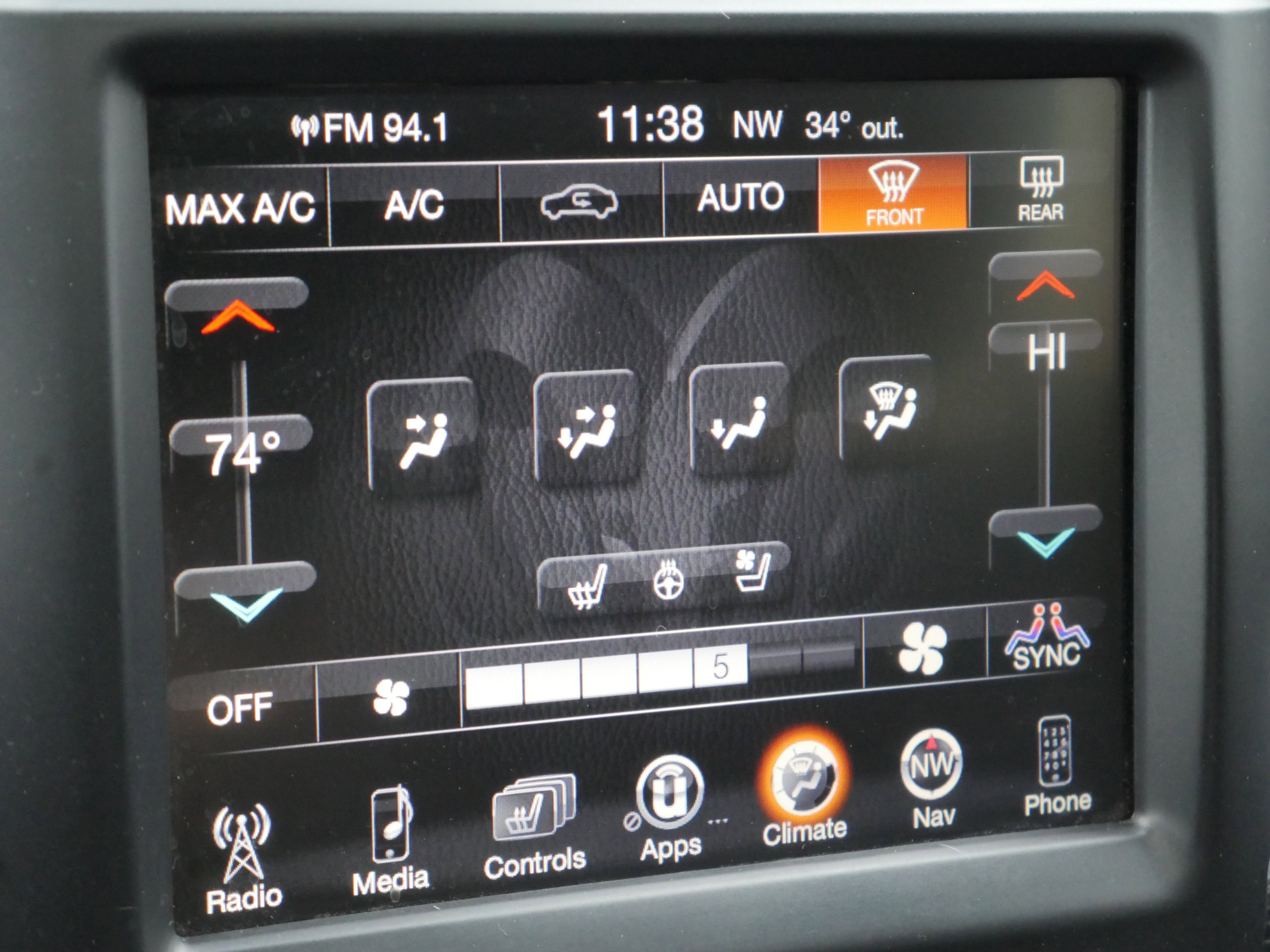 Used 2016 RAM 2500 Limited image 14