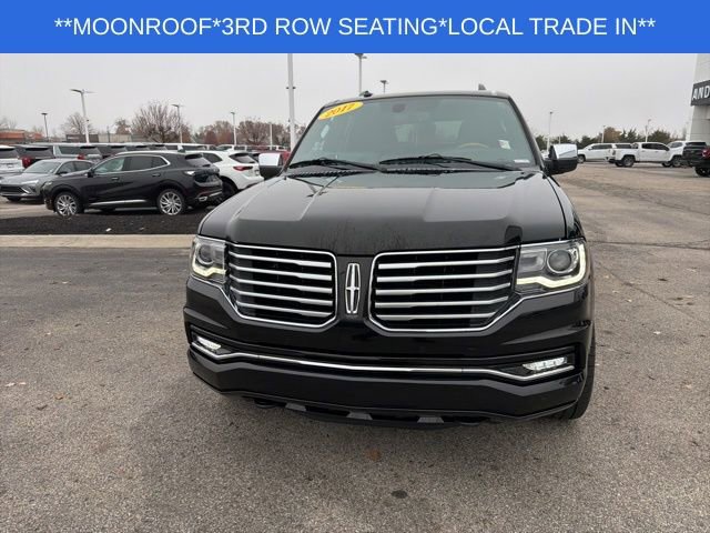 Used 2017 Lincoln Navigator Select image 4