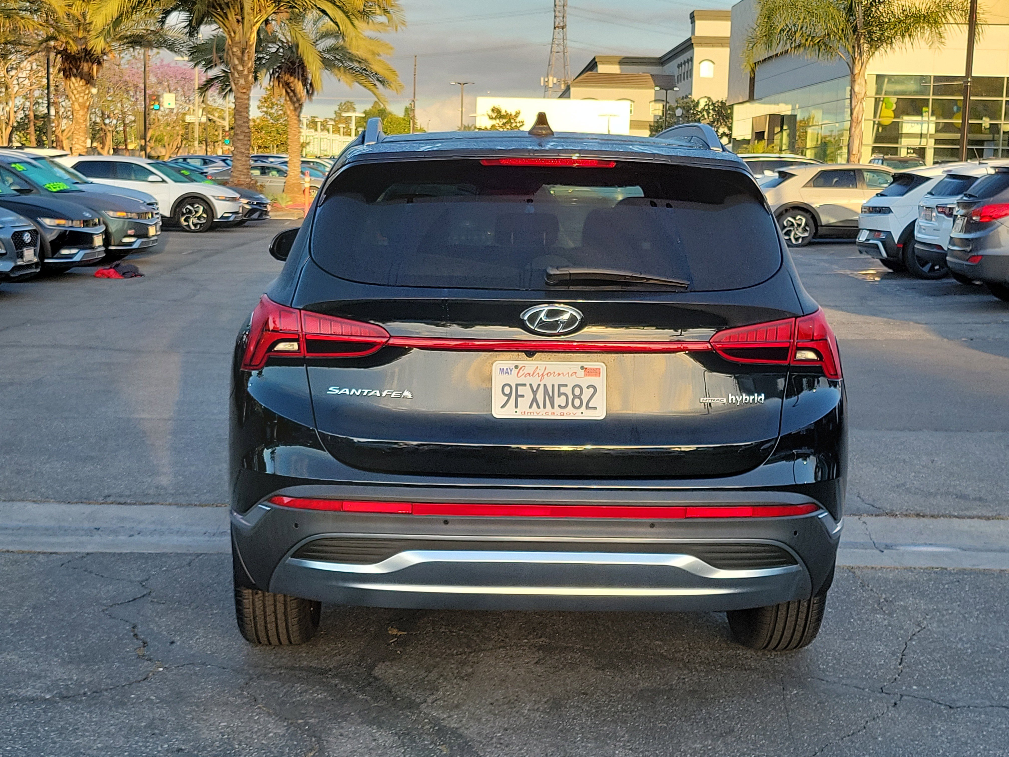 Certified 2023 Hyundai Santa Fe SEL Premium image 4