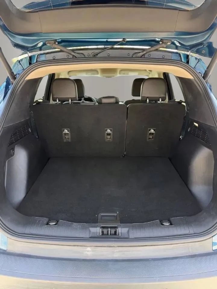Used 2020 Ford Escape SEL AWD/4WD image 19