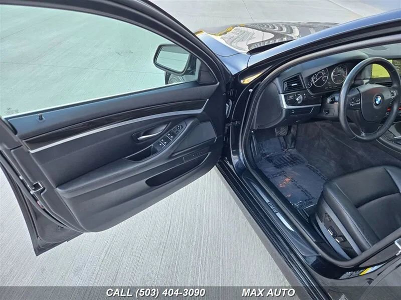 Used 2013 BMW 528i xDrive Sedan AWD/4WD image 10
