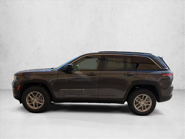 New 2025 Jeep Grand Cherokee Laredo X w/ Luxury Tech Group I image 5