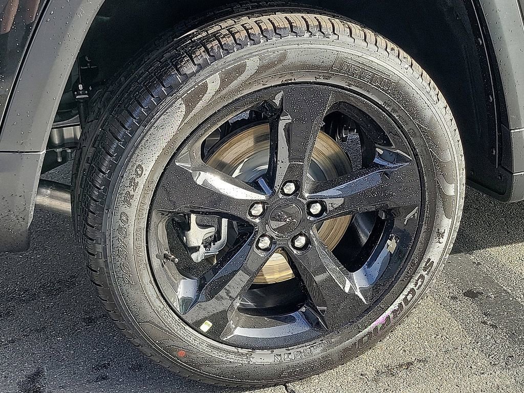 Used 2025 Jeep Grand Cherokee L Limited w/ Luxury Tech Group II image 19