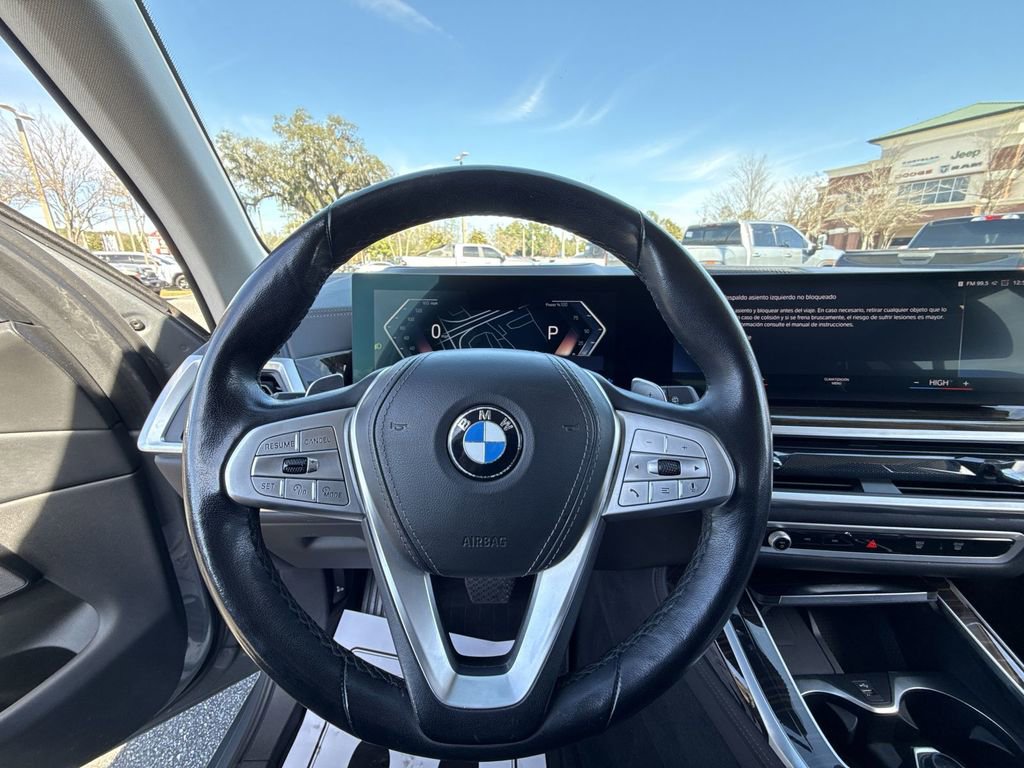 Used 2023 BMW X7 xDrive40i image 12