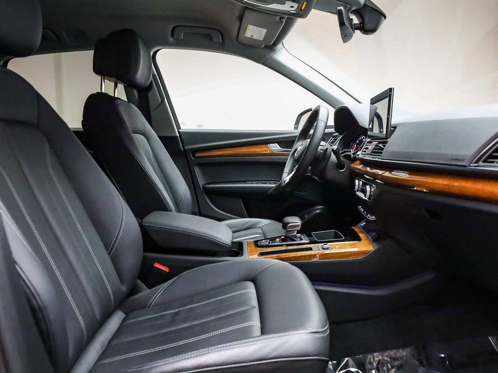 Certified 2023 Audi Q5 2.0T Premium w/ Convenience Package image 17