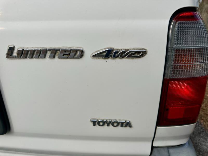 Used 2000 Toyota 4Runner Limited AWD/4WD image 7