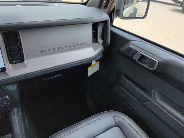 New 2026 Ford Bronco Outer Banks w/ Sasquatch Package AWD/4WD image 16