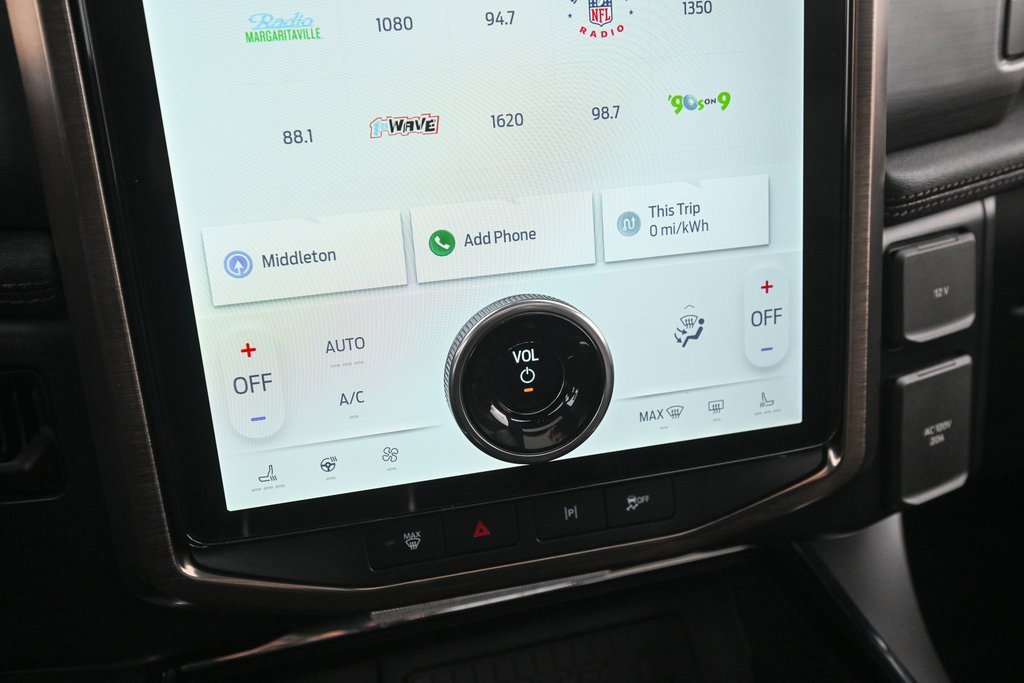 New 2025 Ford F150 Lightning Lariat image 32