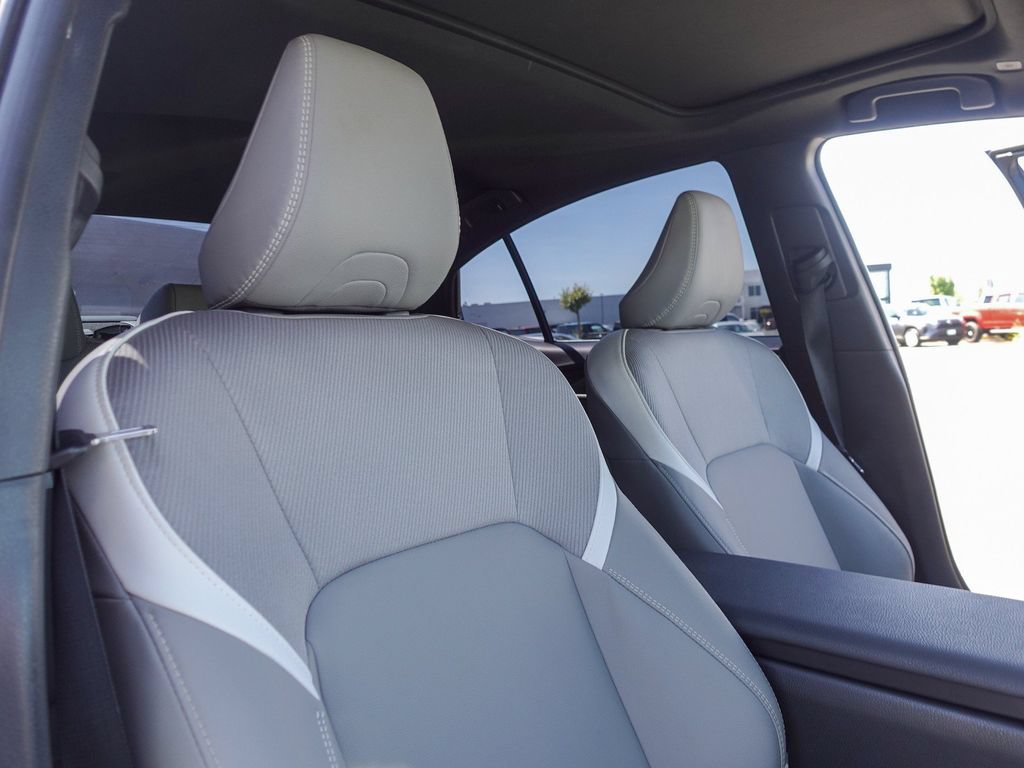 Used 2025 Toyota Camry SE w/ Multimedia Upgrade Package FWD image 14