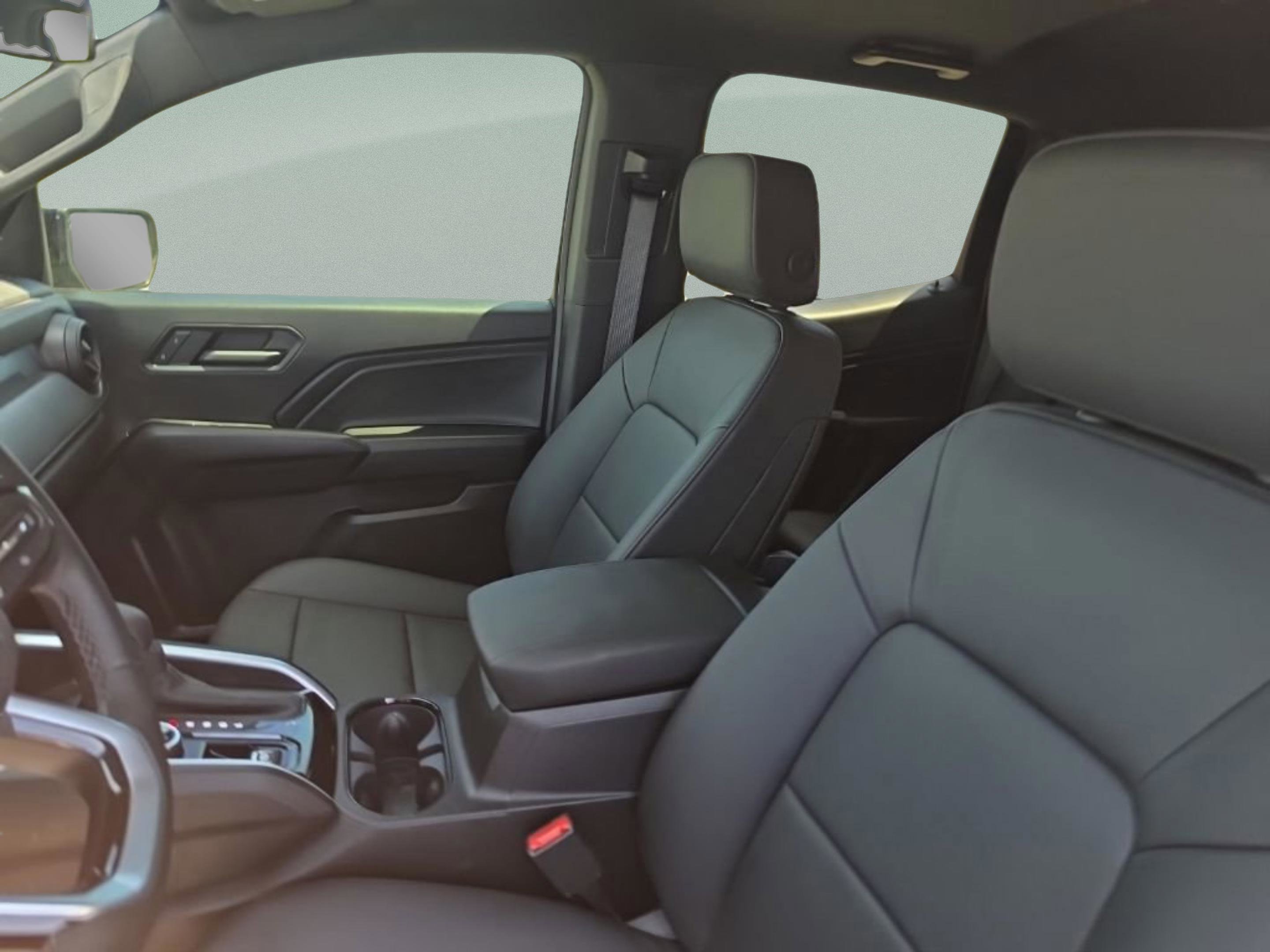 Used 2026 Chevrolet Colorado Trail Boss AWD/4WD image 20