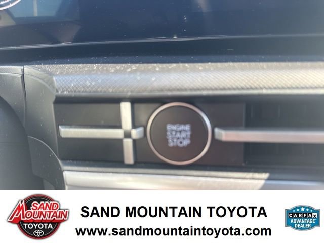 Used 2025 Hyundai Santa Fe SEL image 17