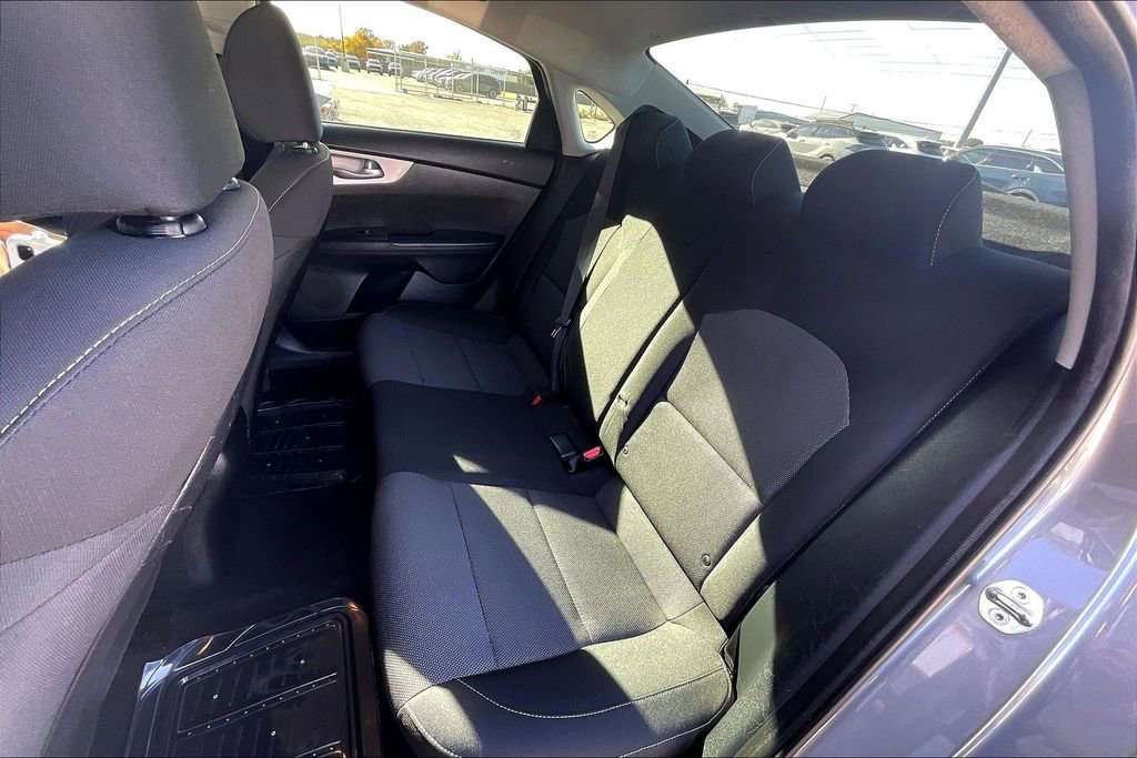 Used 2024 Kia Forte LXS image 32