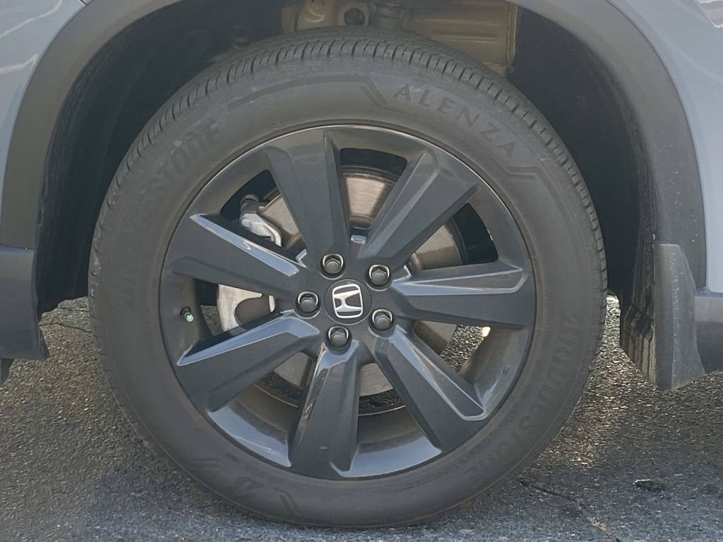 Used 2025 Honda Pilot Black Edition image 12