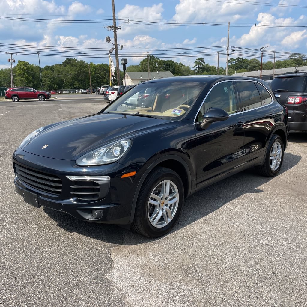 Used 2016 Porsche Cayenne AWD/4WD image 2