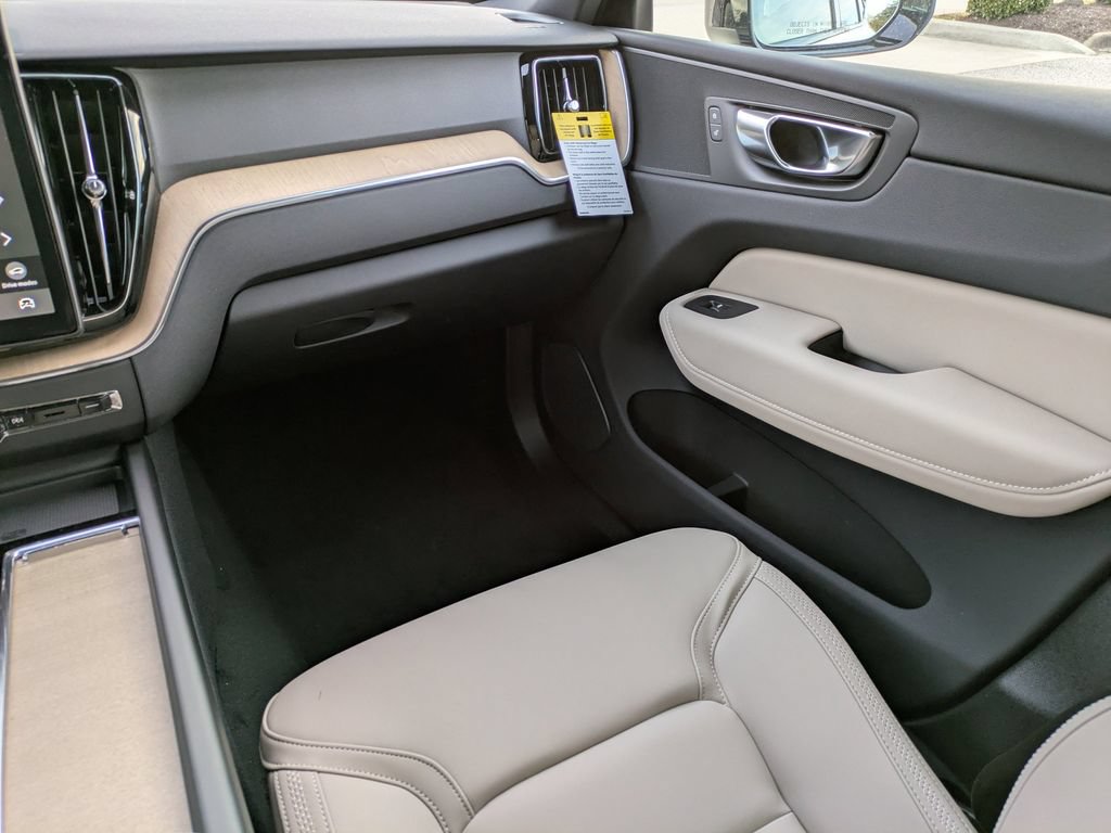 New 2026 Volvo XC60 B5 Plus w/ Protection Package Premier AWD/4WD image 16