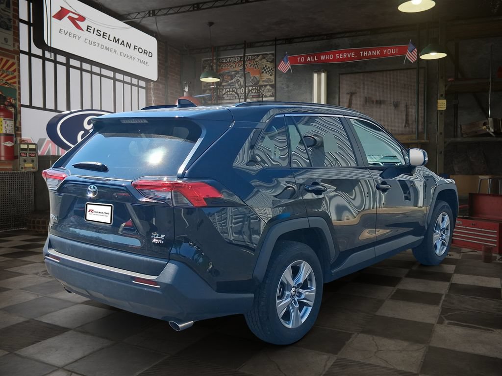 Used 2025 Toyota RAV4 XLE AWD/4WD image 6