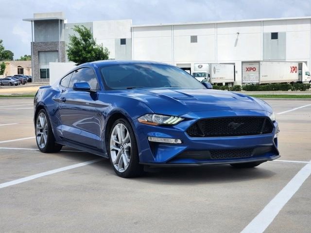 Used 2022 Ford Mustang GT Premium RWD image 3