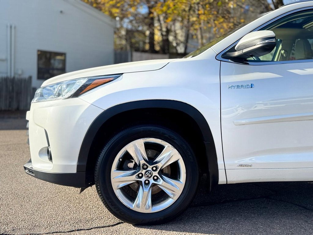 Used 2018 Toyota Highlander Limited image 10