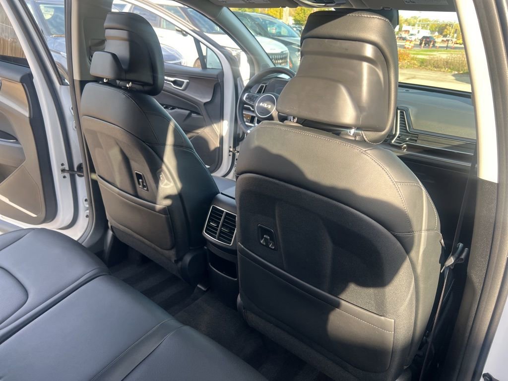 Certified 2025 Kia Sportage EX image 15