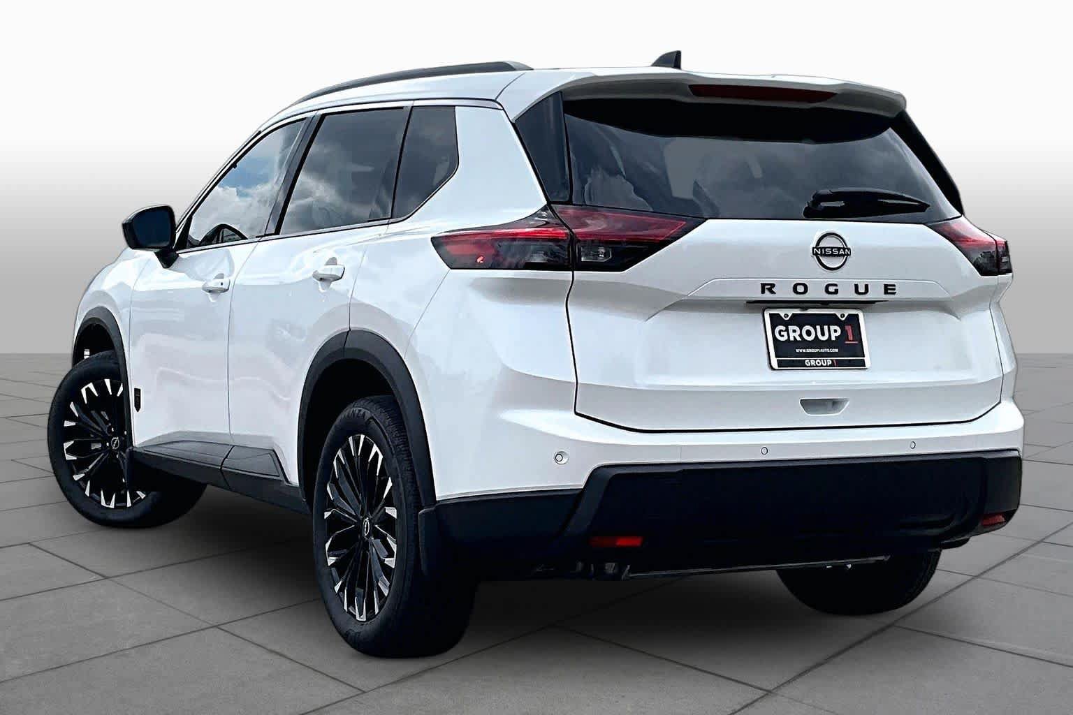 New 2026 Nissan Rogue Dark Armor FWD image 7